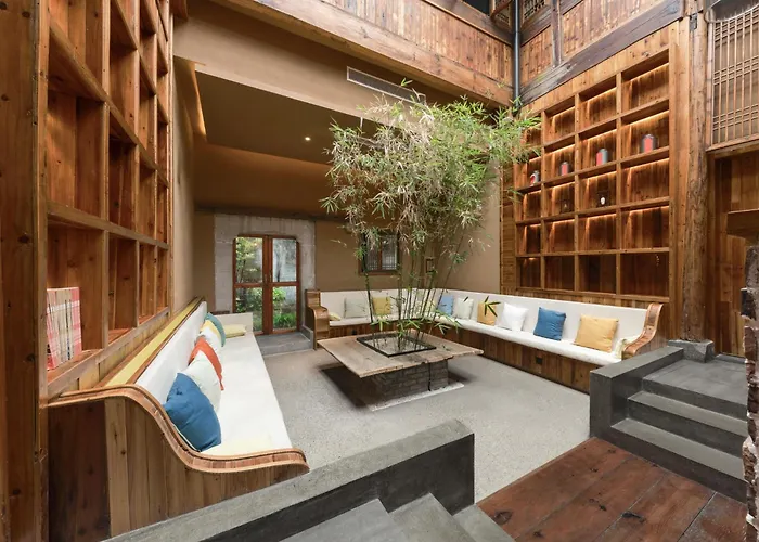 Hidden Moisture And Return To Simplicity Homestay In Mount Huangshan